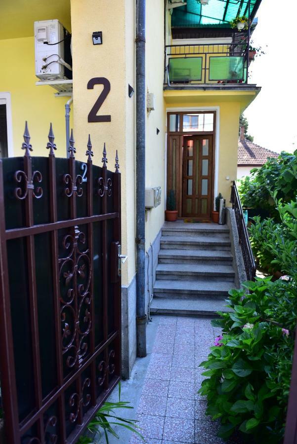 Vila Arjana Orşova Buitenkant foto